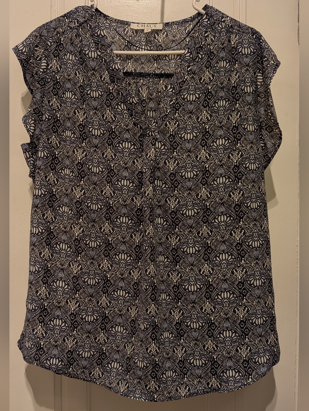 Chaus Navy and White Printed Cap-Sleeve Blouse
